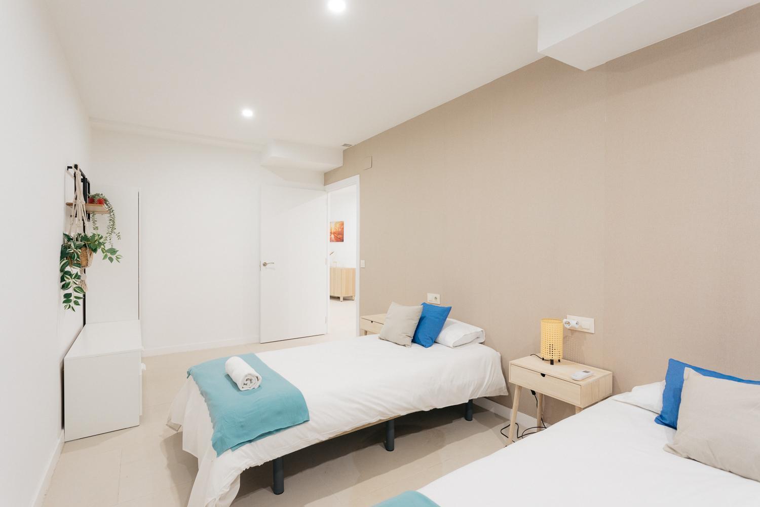 Amplio Apartamento Cerca Centro Historico Y Turia 5Pax 2 Bath バレンシア エクステリア 写真