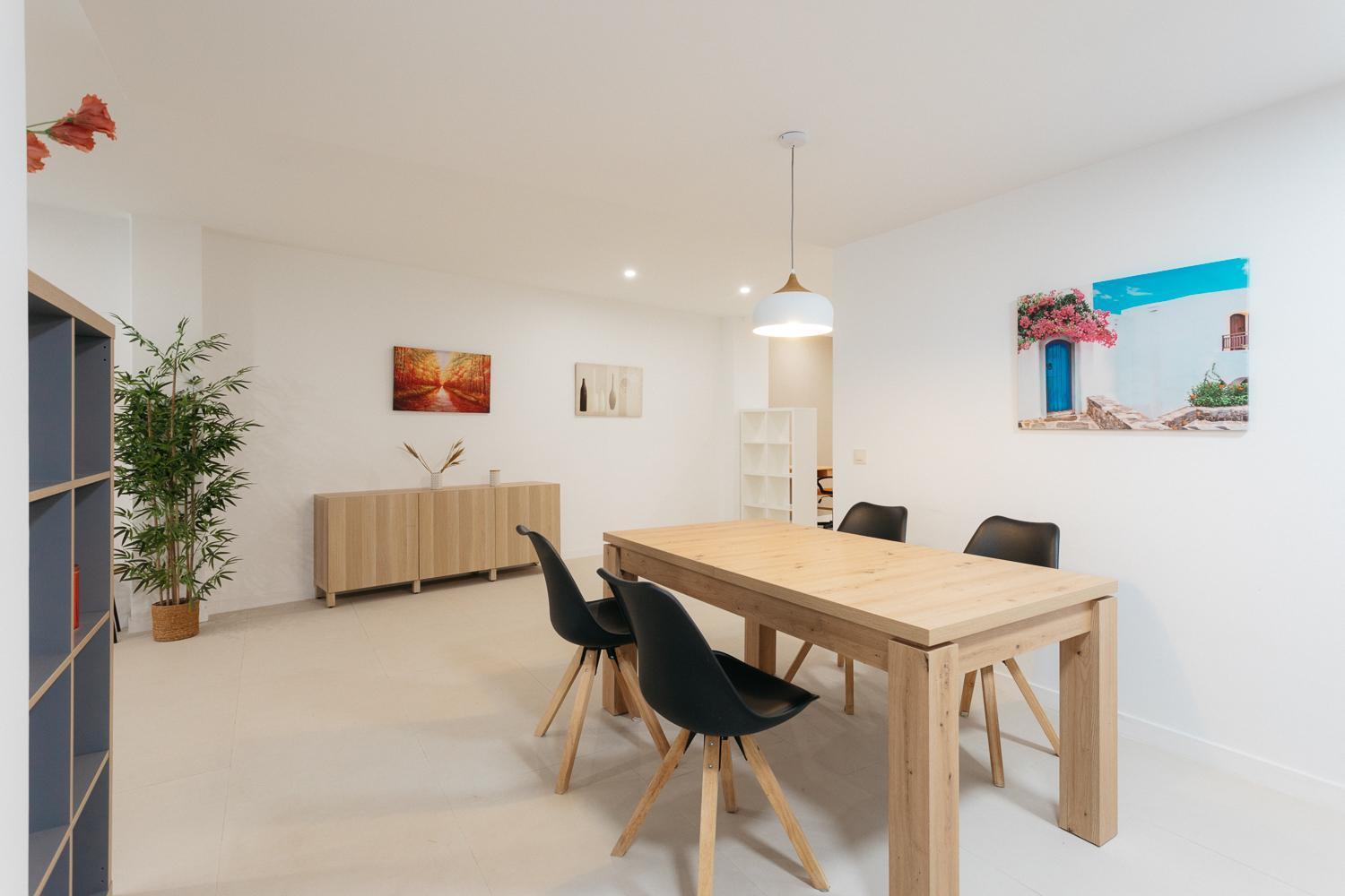 Amplio Apartamento Cerca Centro Historico Y Turia 5Pax 2 Bath バレンシア エクステリア 写真