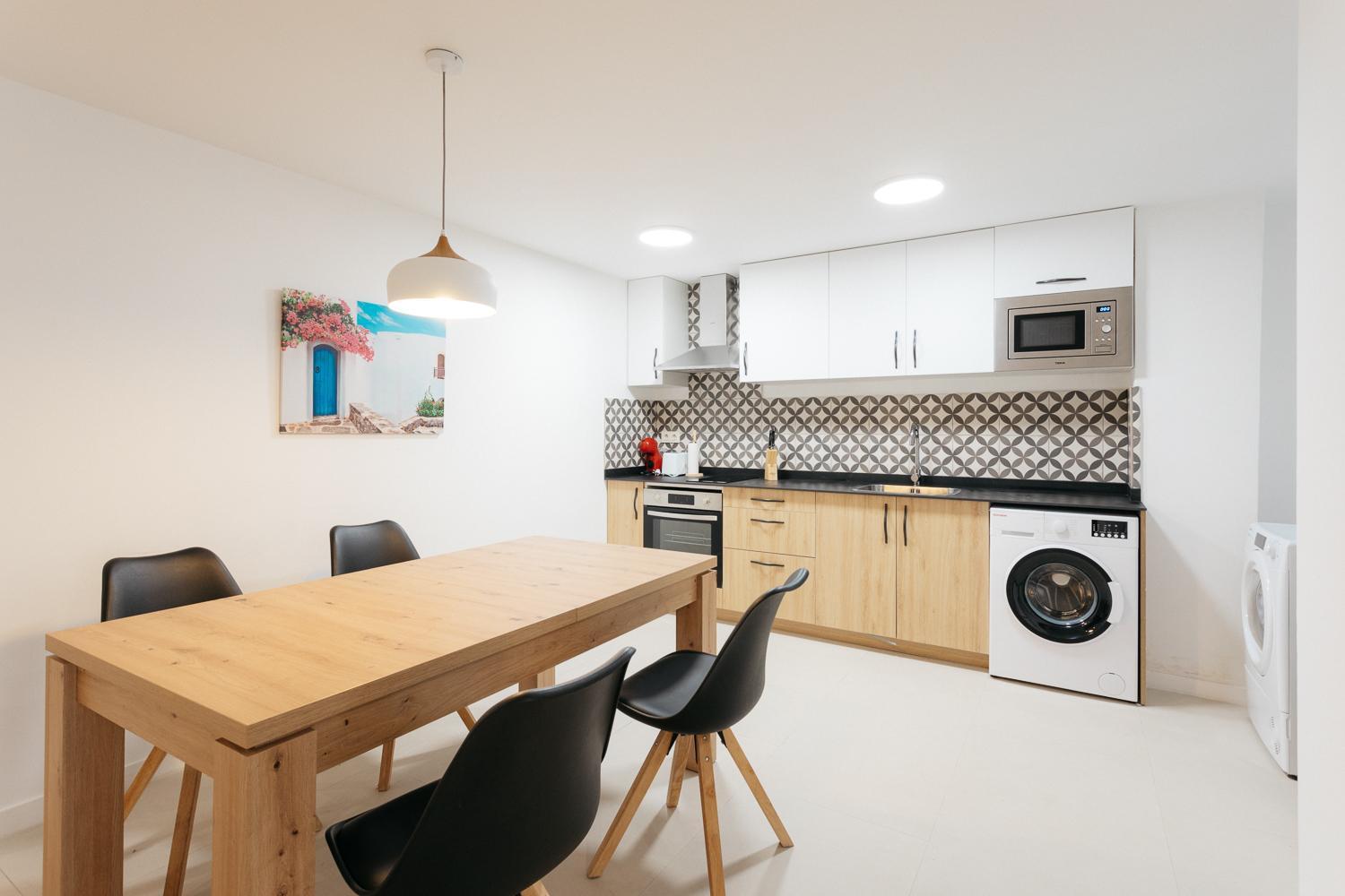 Amplio Apartamento Cerca Centro Historico Y Turia 5Pax 2 Bath バレンシア エクステリア 写真